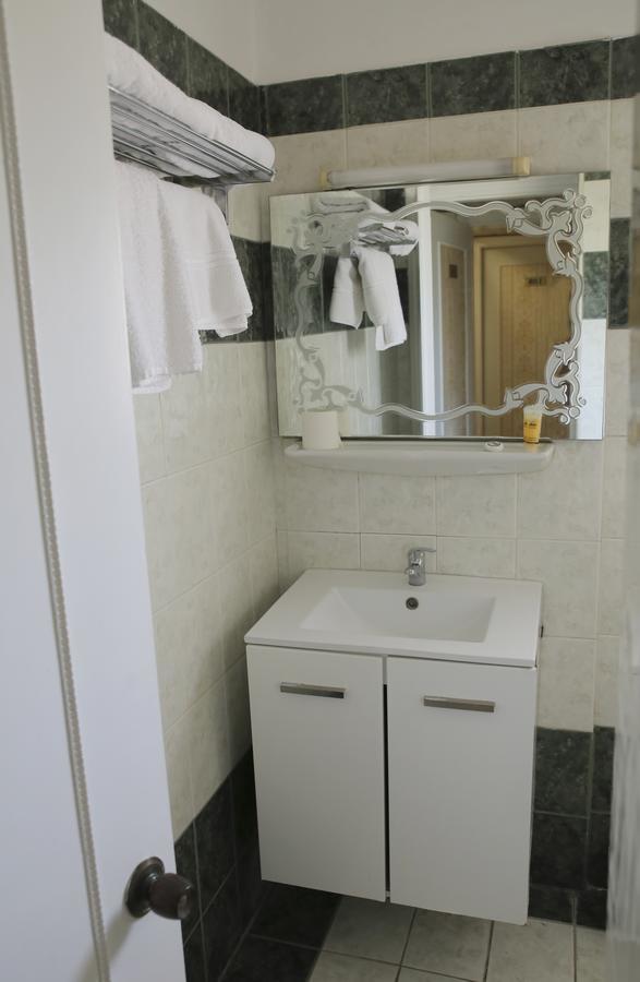 Hotel Anesi Atina Dış mekan fotoğraf